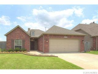 19122 48th Pl, Tulsa, OK 74134-7219