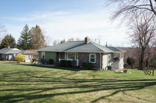 54 Joy Rd, Waterbury, CT 06708-2404