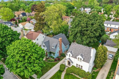 2424 82, Milwaukee WI 53213-1019 exterior