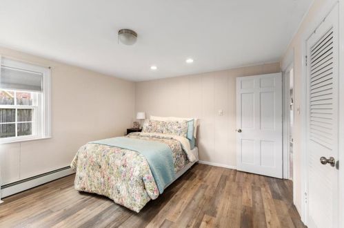 34 Homewood Ave, North Providence RI  02911-2907 exterior