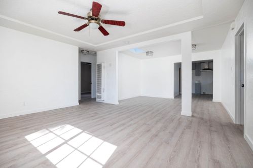 8254 Jamacha Rd, San Diego, CA 92114-4805