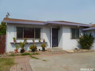 2155 Ferran Ave, Sacramento, CA 95832-1237