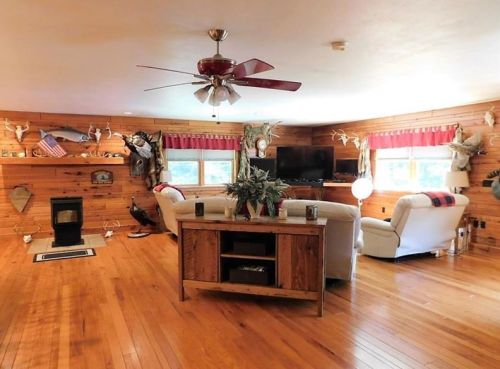 177 Chestnut Rdg Rd, Latrobe PA 15650-9606 exterior