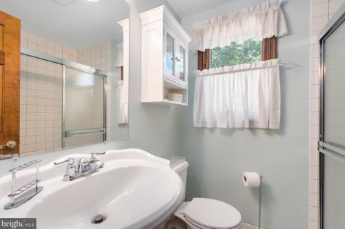 27 Brandywine Dr, Berlin Boro NJ  08009-2225 exterior