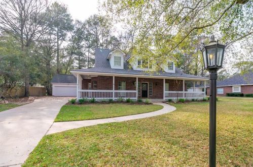 2420 Carriage Lamp Ln, Conroe, TX 77384-3342