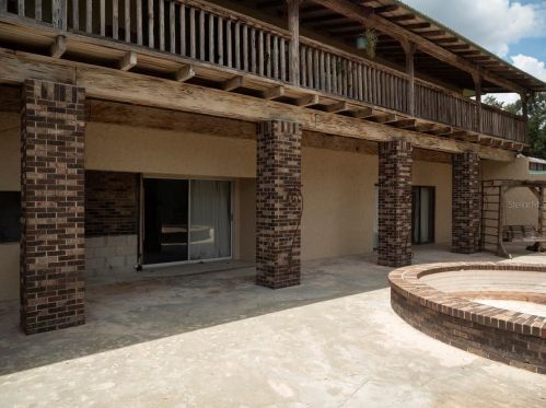 6737 180th Avenue Rd, Ocklawaha FL  32179-7002 exterior