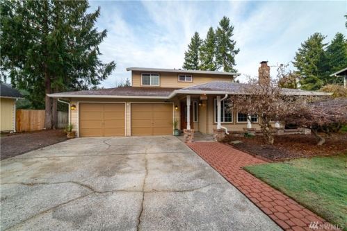 12002 151st Street Ct, Puyallup, WA 98374-3451