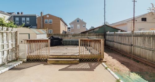 76 45 St, Bayonne NJ  07002-2014 exterior