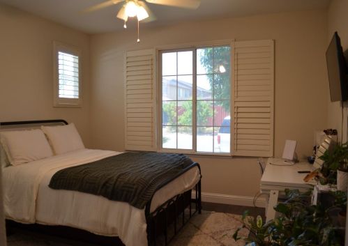 3128 Queens Gate Ln, Modesto CA  95355-8684 exterior