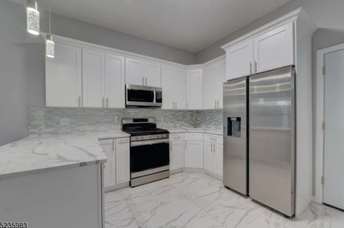 23 Barbour St, Paterson, NJ 07508-1448
