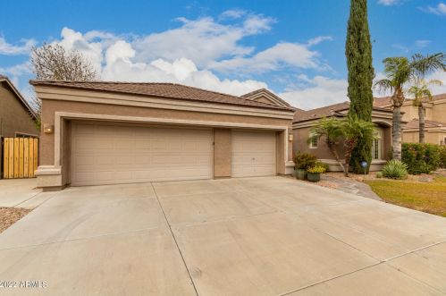 7260 Lone Cactus Dr, Glendale, AZ 85308-9562
