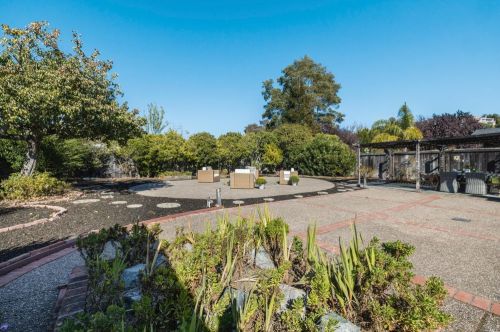 283 Cecilia Way, Tiburon CA  94920-2105 exterior