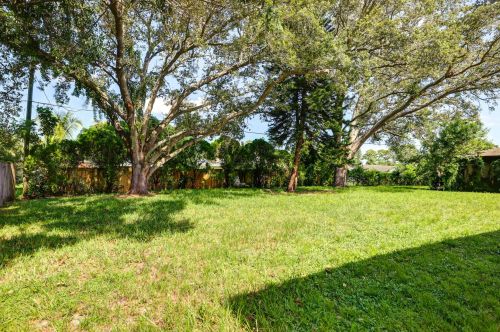 631 Helicon Ln, Fort Pierce, FL 34983-1220