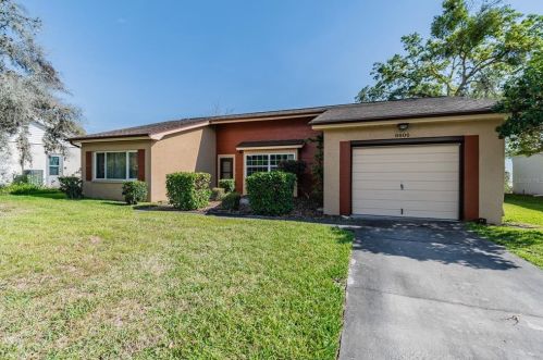 8806 Seeley Ln, Port Richey, FL 34667-6905