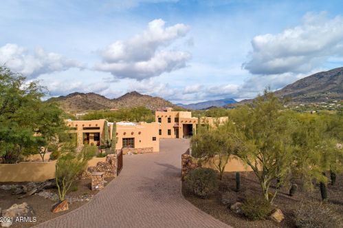 5564 New River Rd, Cave Creek, AZ 85331-9054