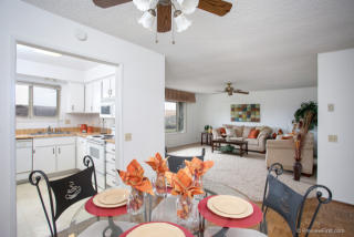 3653 Bartlett Ave, Oceanside, CA 92057-8606