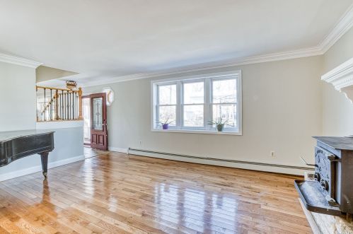 22 Rockaway Trl, Panamoka NY  11961-2262 exterior