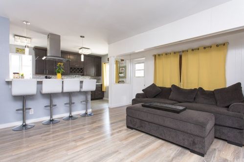 11651 Mac Murray St, Garden Grove CA  92841-2332 exterior