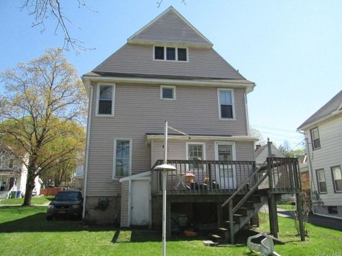 68 Sprague Ave, Middletown NY  10940-5123 exterior