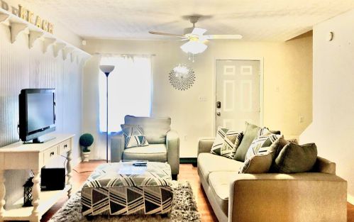 9 Chatelaine Cir, Fort Walton Beach, FL 32548-8905