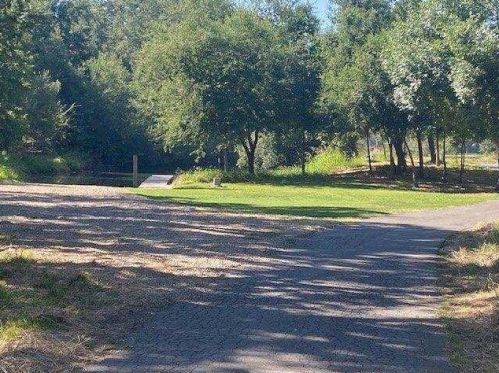 413 Turner Rd, Lodi CA  95240-0530 exterior