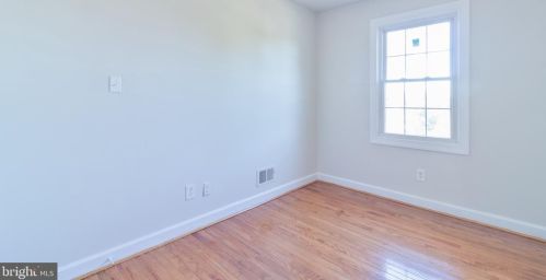 2943 Wetherburn Ct, Woodbridge VA  22191-4631 exterior