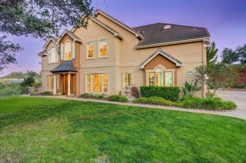 915 Printz Rd, Pismo Beach, CA 93420-5027