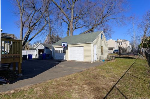 72 Osborne Ave, Norwalk CT  06855-1020 exterior