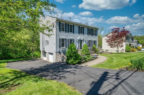 14 Sprain Brook Parkway Dr, Elmsford, NY 10523-3830