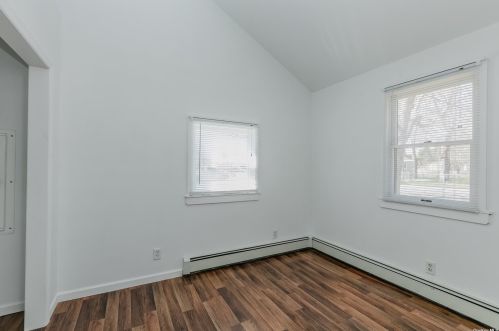22 Blossom Ave, Holtsville NY  11742-1705 exterior