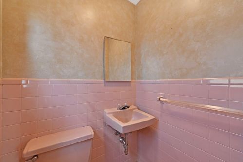 473 Avenue, Bayonne NJ  07002-4835 exterior