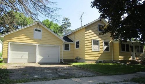 232 Hennie St, Ripon WI  54971-1107 exterior