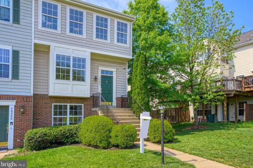 14364 Legend Glen Ct, Gainesville, VA 20155-1496