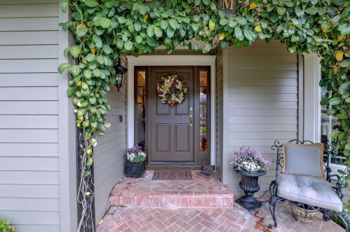 1286 Chateau Dr, San Jose, CA 95120-4712