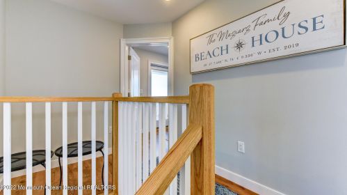 5 Fort Ave, Pelican Island NJ  08751-1512 exterior