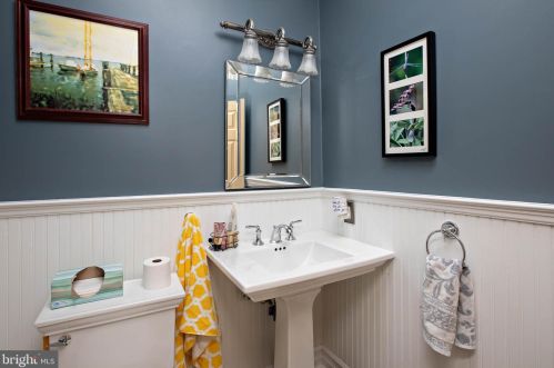 7 Mckinley Ave, Blenheim NJ  08012-5355 exterior