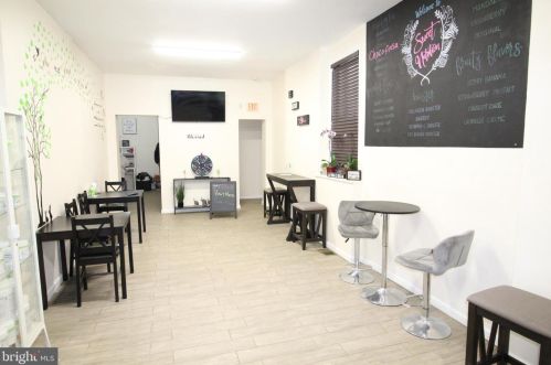 720 Marshall St, Norristown PA 19401-4114 exterior