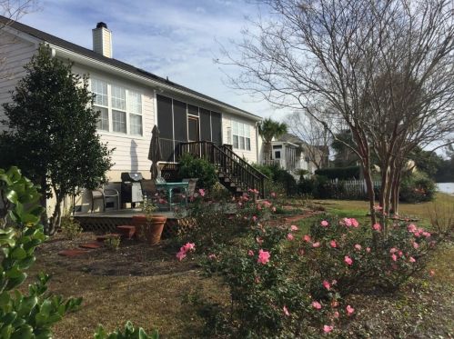 2649 Magnolia Woods Dr, Mount Pleasant SC  29464-7409 exterior