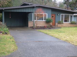 2708 Buker St, Olympia, WA 98501-3553