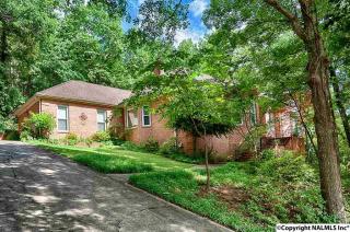 9039 Sugar Tree Trl, Huntsville, AL 35802-4037