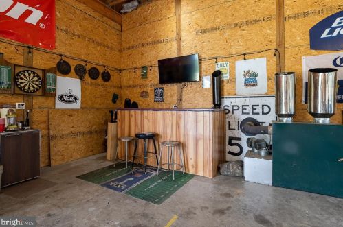 1654 Readus Rd, Edinburg VA  22824-2935 exterior