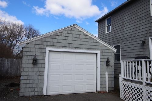71 Liberty St, Danvers, MA 01923-3723