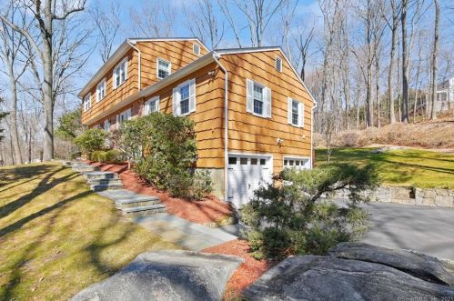 42 Hannahs Rd, Stamford, CT 06903-3427