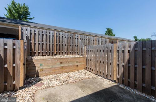 144 Wellington Ter, Lansdale PA  19446-4960 exterior