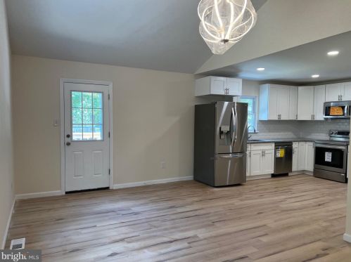 207 Spruce Trl, Browns Mills NJ  08015-5221 exterior