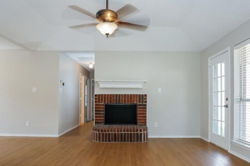 2116 Rolling Creek Run, Fort Worth TX  76108-4936 exterior