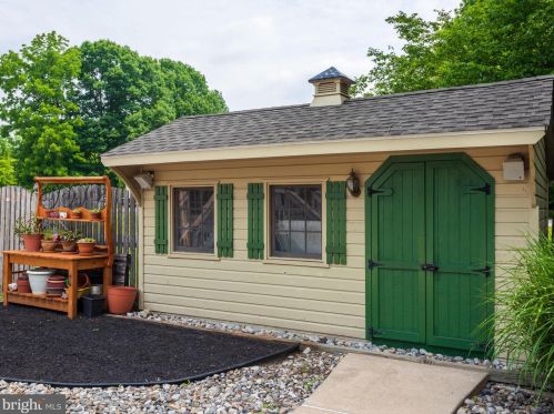 49 Yarmouth Ln, Downingtown PA  19335-1556 exterior