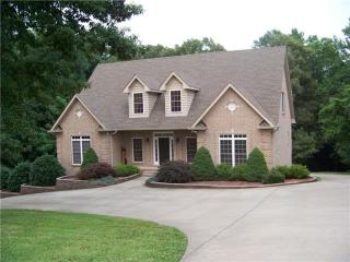385 Mcadoo Creek Rd, Clarksville, TN 37043-7426