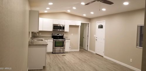 356 98th St, Mesa, AZ 85207-8023