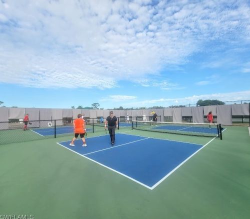 28425 Highgate Dr, Bonita Springs FL  34135-6832 exterior